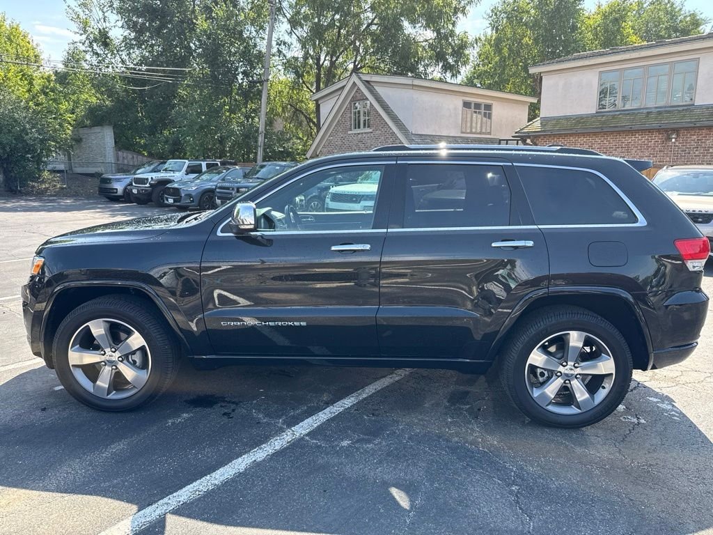 Used 2016 Jeep Grand Cherokee Overland with VIN 1C4RJFCG7GC366191 for sale in Hinsdale, IL