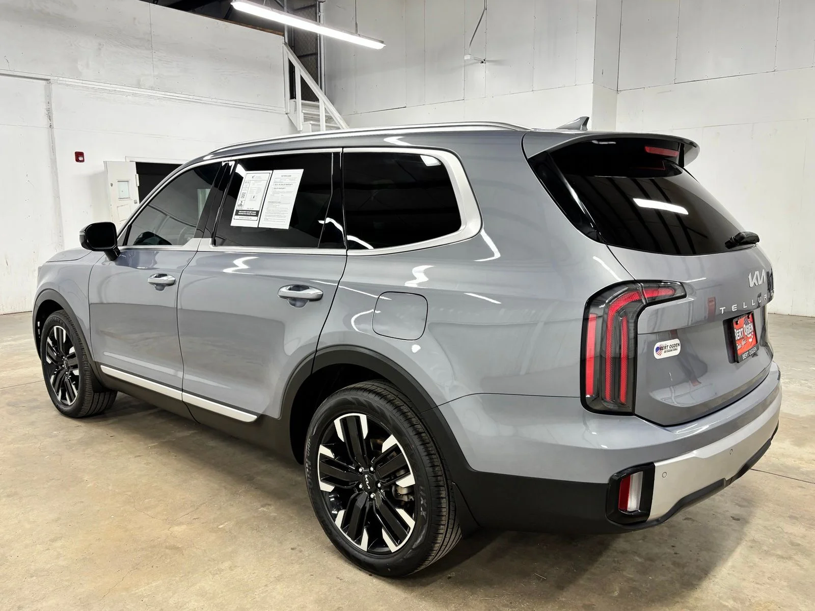 Used 2023 Silver Kia SX image 5