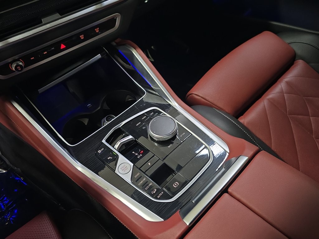 Used 2024 Skyscraper Gray Metallic BMW xDrive40i image 26