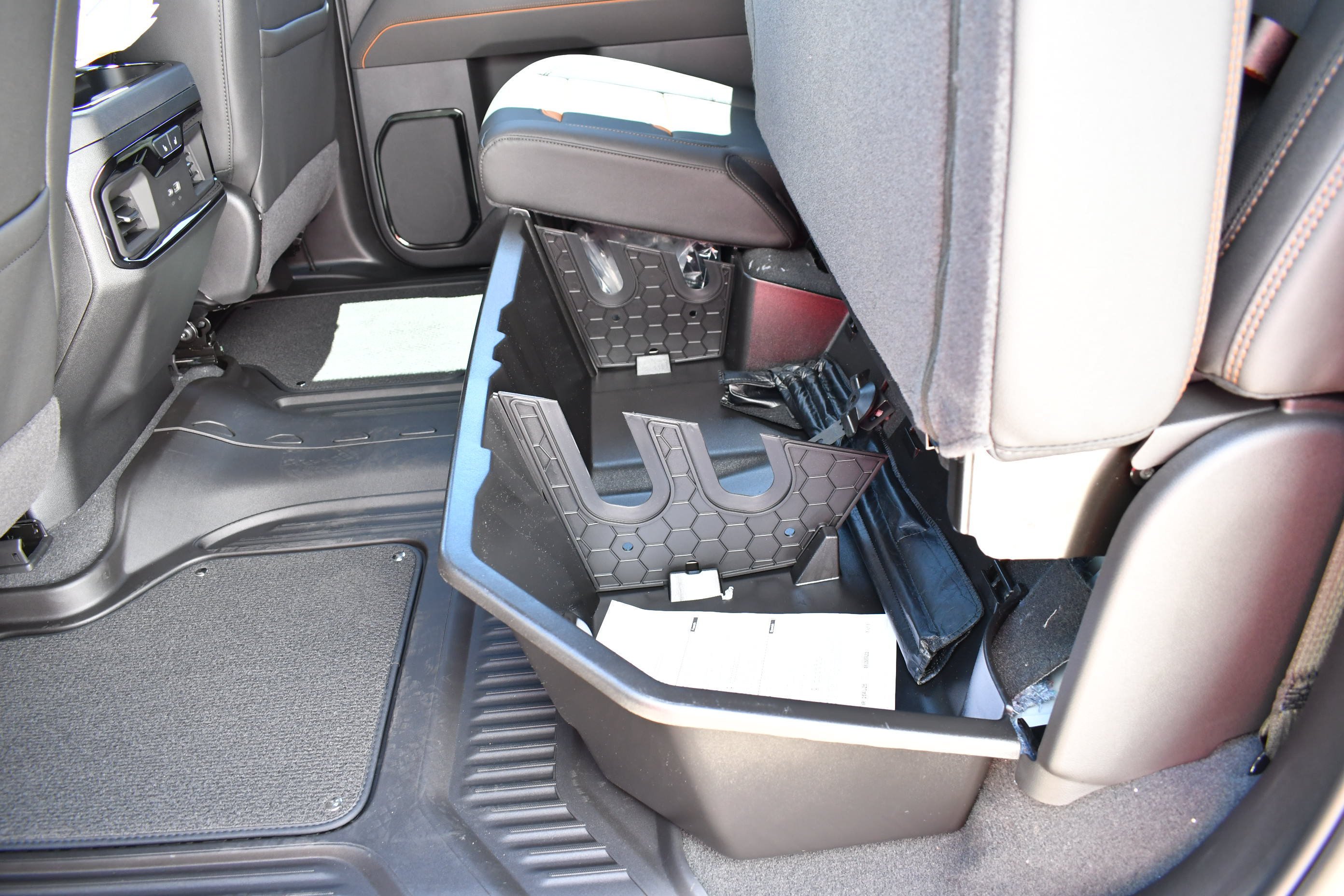 2026 GMC Sierra 2500HD AT4 - Photo 35