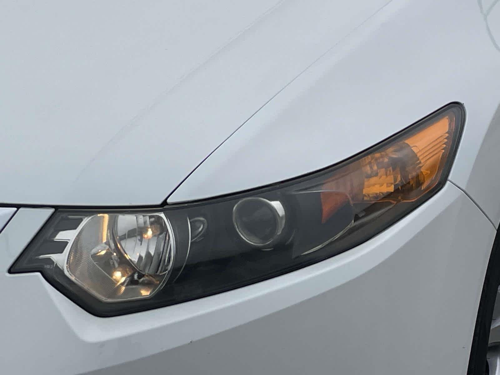 Used 2012 Bellanova White Pearl Acura  image 18
