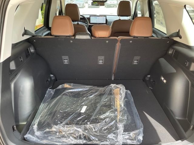 New 2026 Carbonized Gray Metallic Ford Outer Banks® image 51