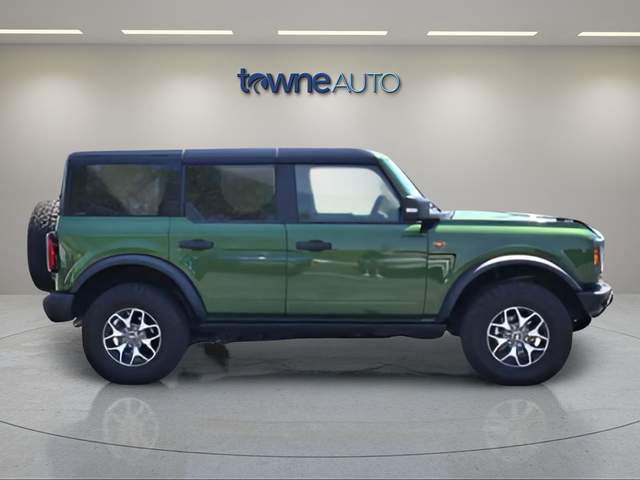 Used 2024 Eruption Green Metallic Ford Badlands image 6
