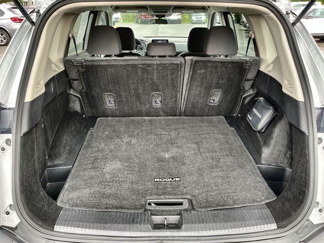 Used 2023 Silver Nissan SV image 19