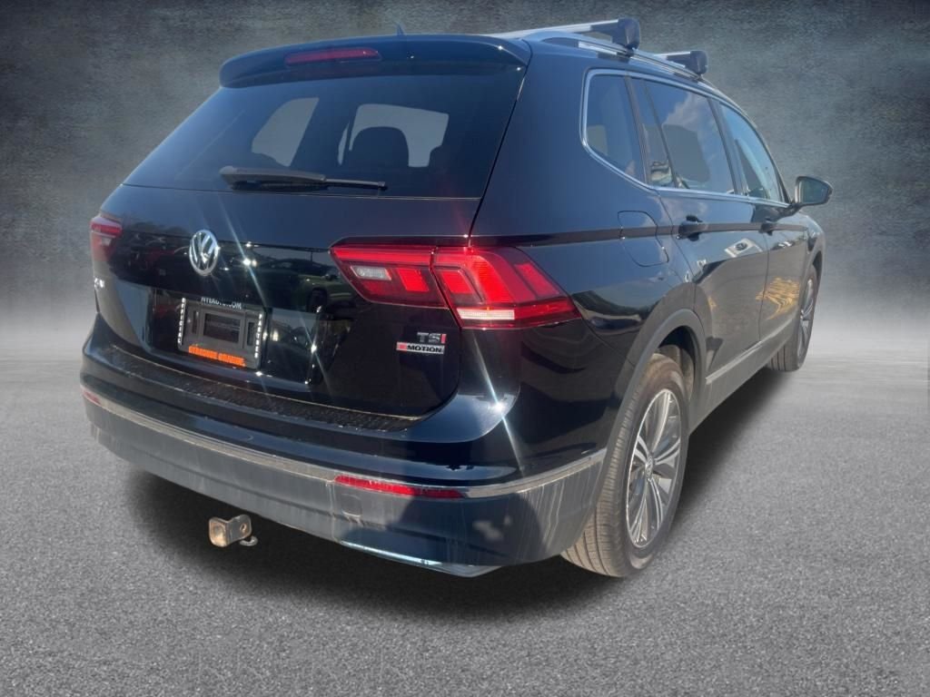 Used 2018 Black Volkswagen 2.0T SEL image 5