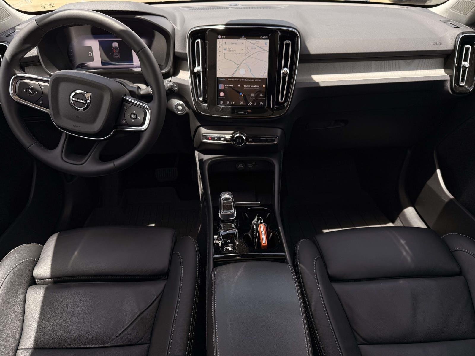 Used 2023 Silver Dawn Metallic Volvo Plus image 35