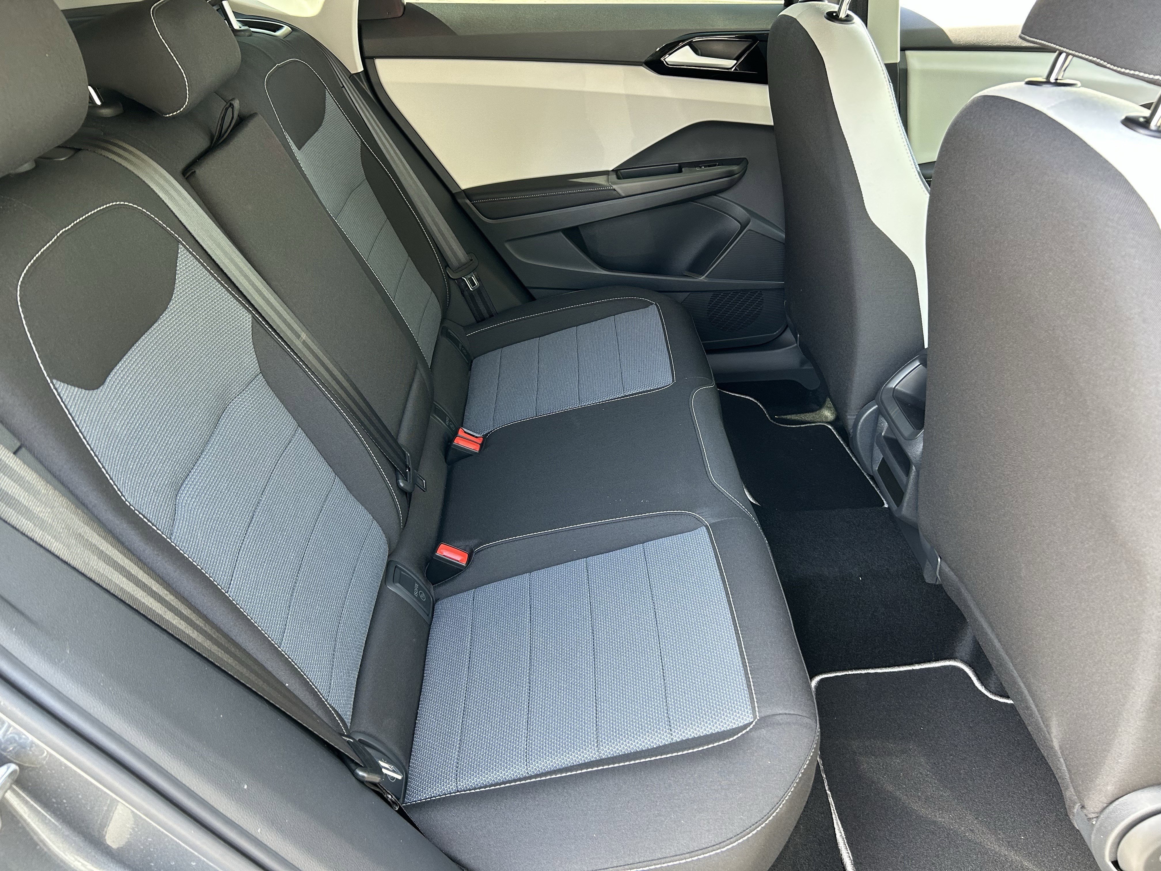 New 2026 Platinum Gray Metallic Volkswagen S image 9