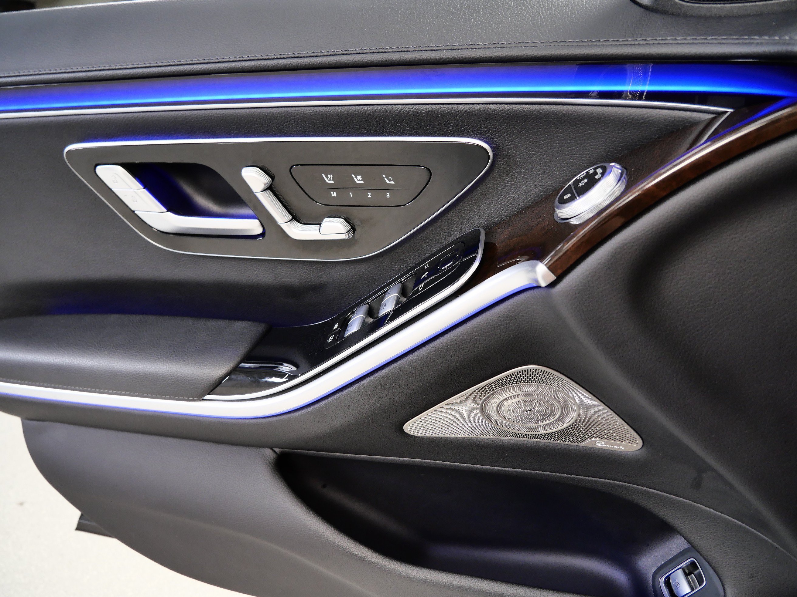 Certified Used 2023 Black Mercedes-Benz S 500 image 31