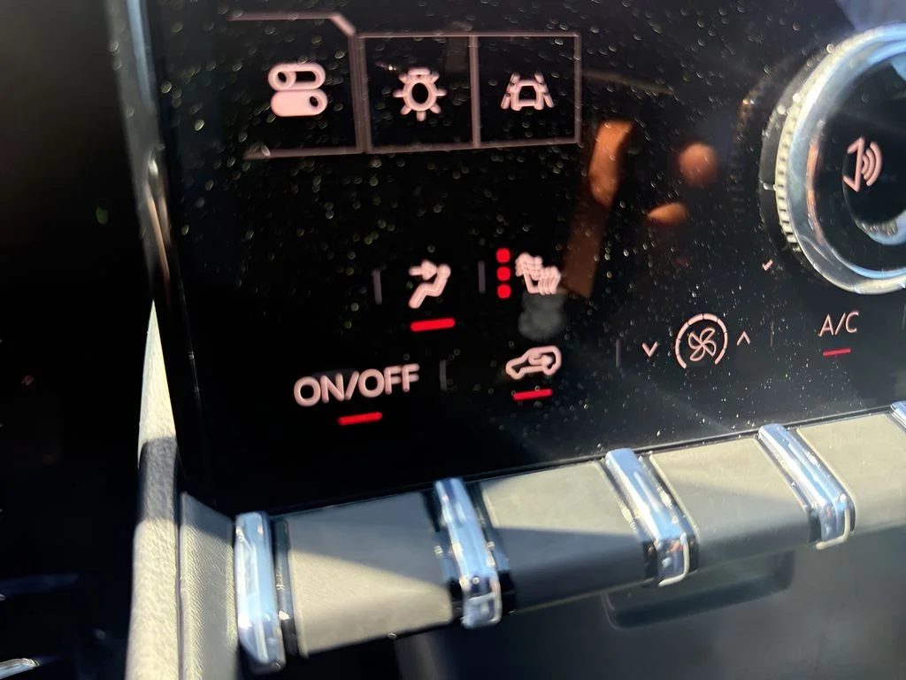 Used 2026 White GMC Elevation image 21