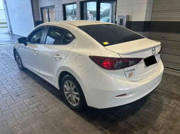 Used 2016 Snowflake White Pearl Mazda i Grand Touring image 4