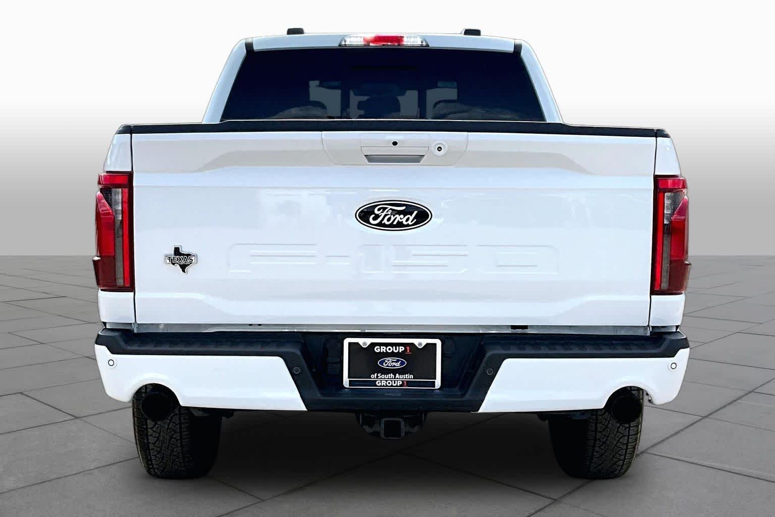 Used 2025 Oxford White Ford XLT image 5