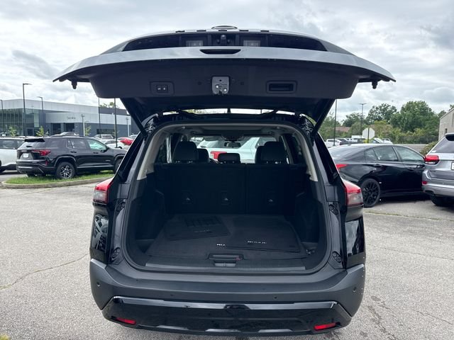 Used 2023 Black Nissan SV image 9