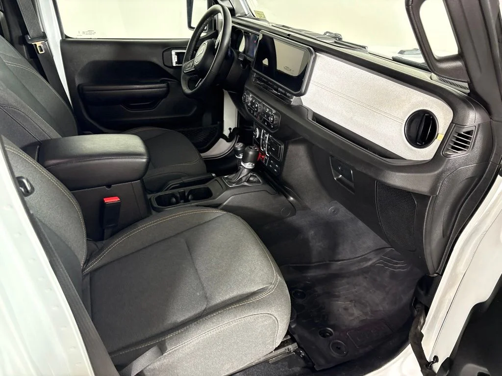 Used 2025 White Jeep Willys image 19