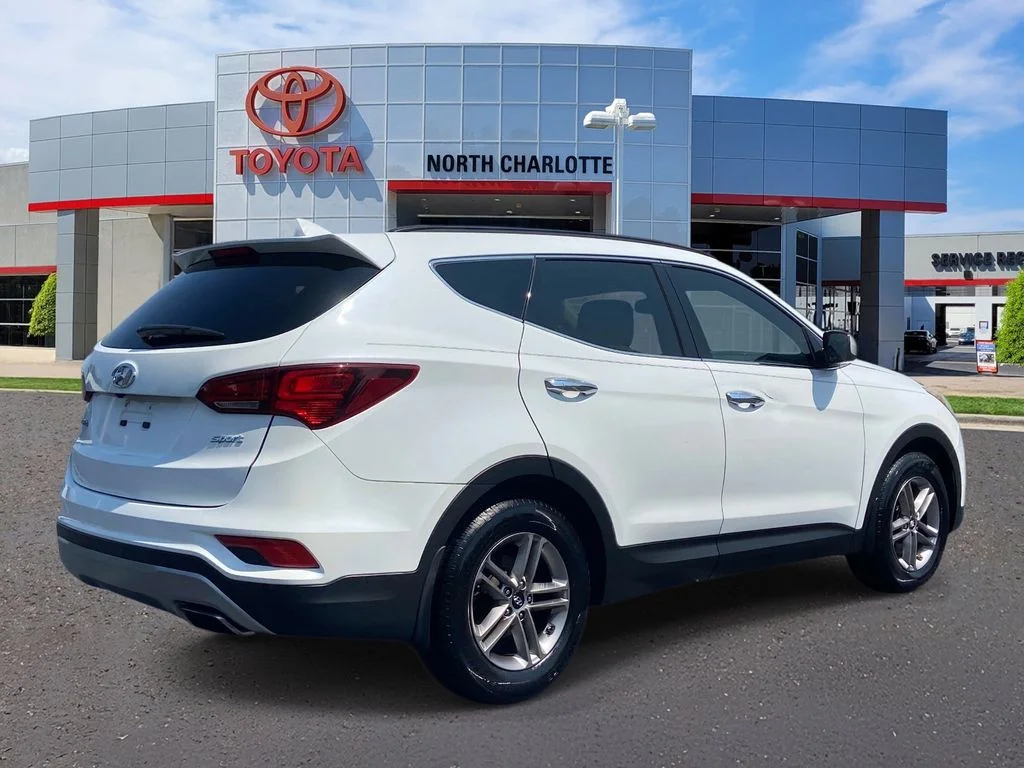 Used 2017 White Hyundai 2.4 Base image 7