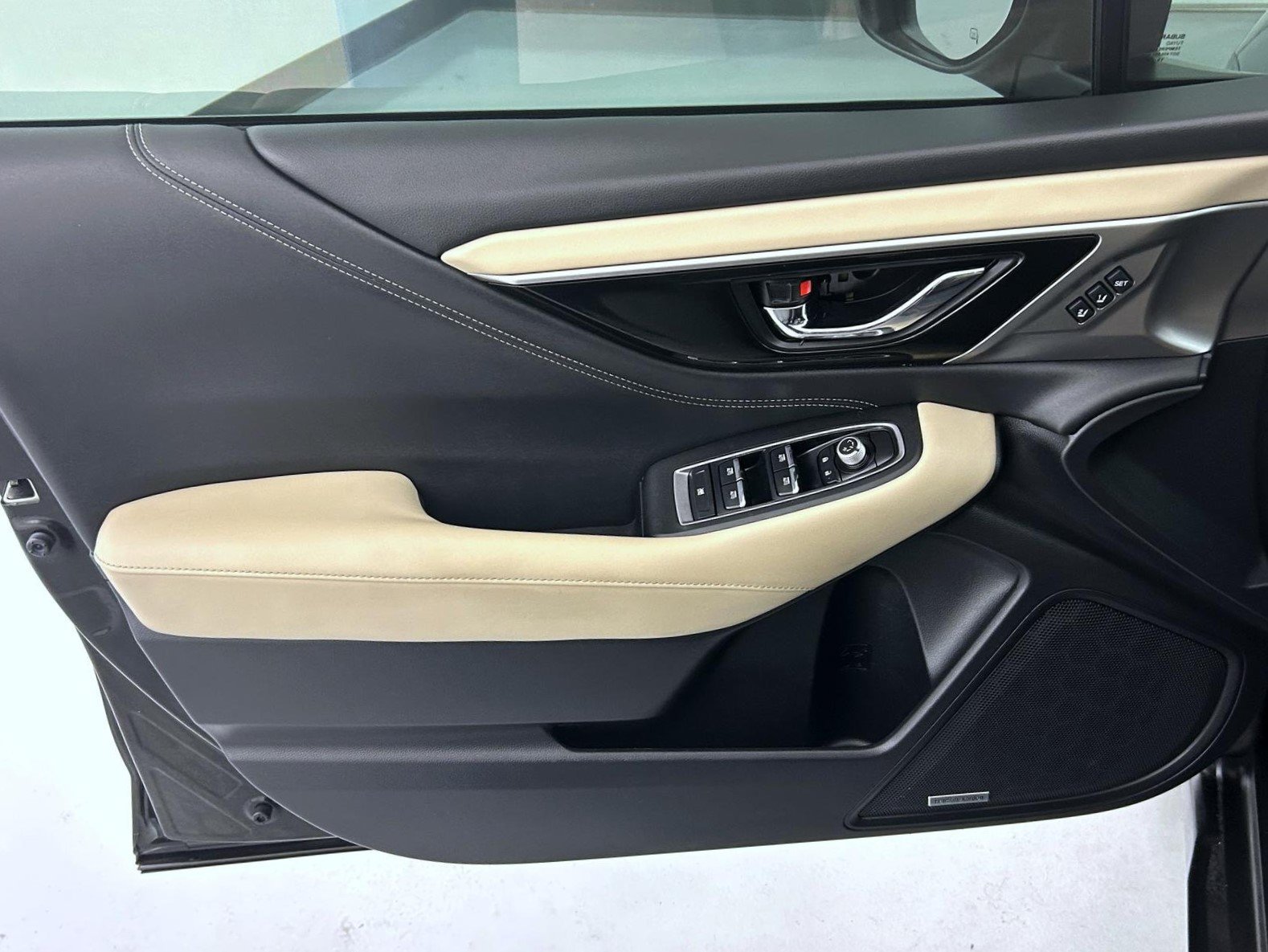 Used 2020 Black Subaru Limited image 9