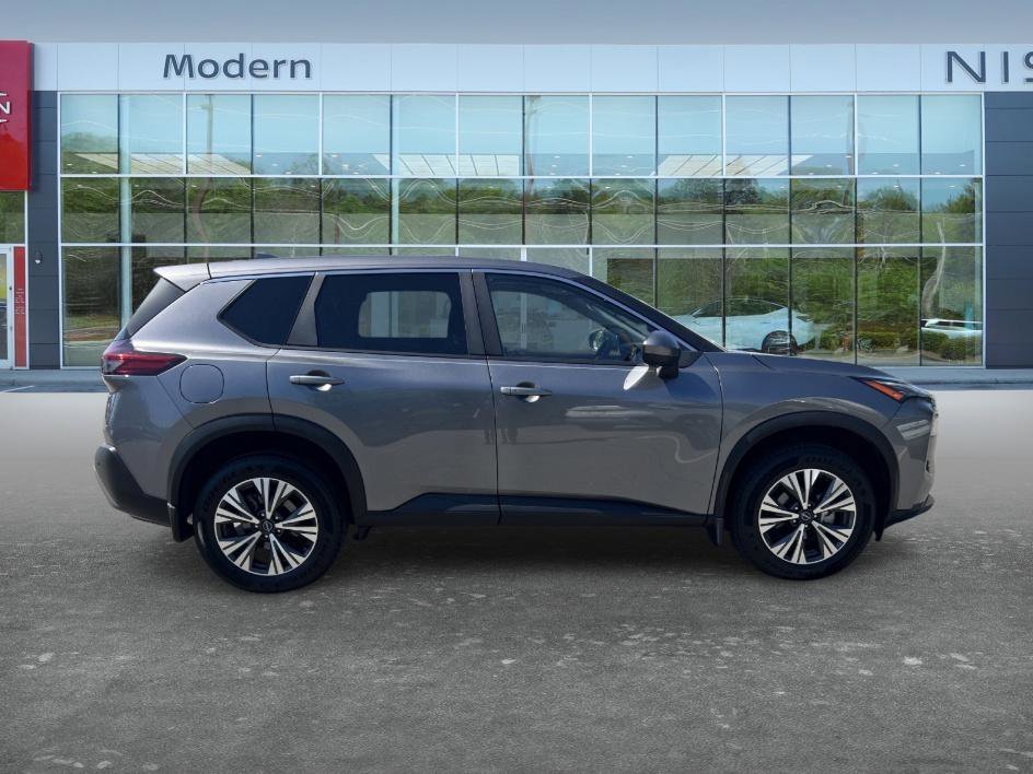 Used 2023 Gun Metallic Nissan SV image 4