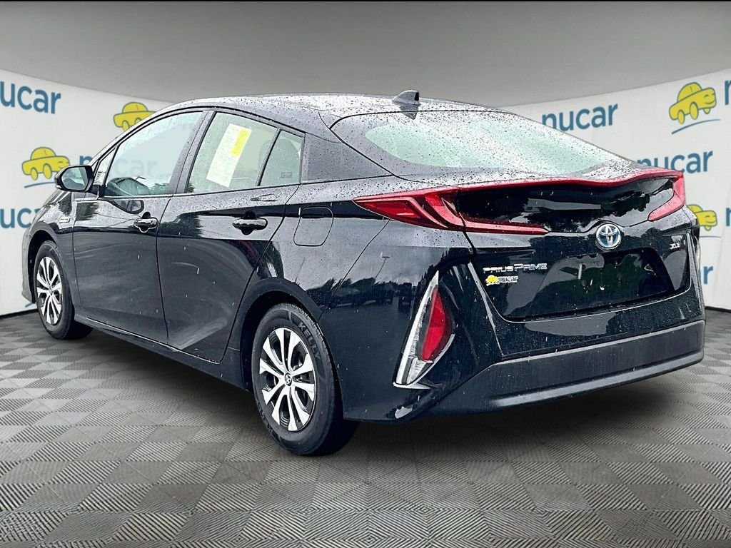 Used 2022 Black Toyota XLE image 4