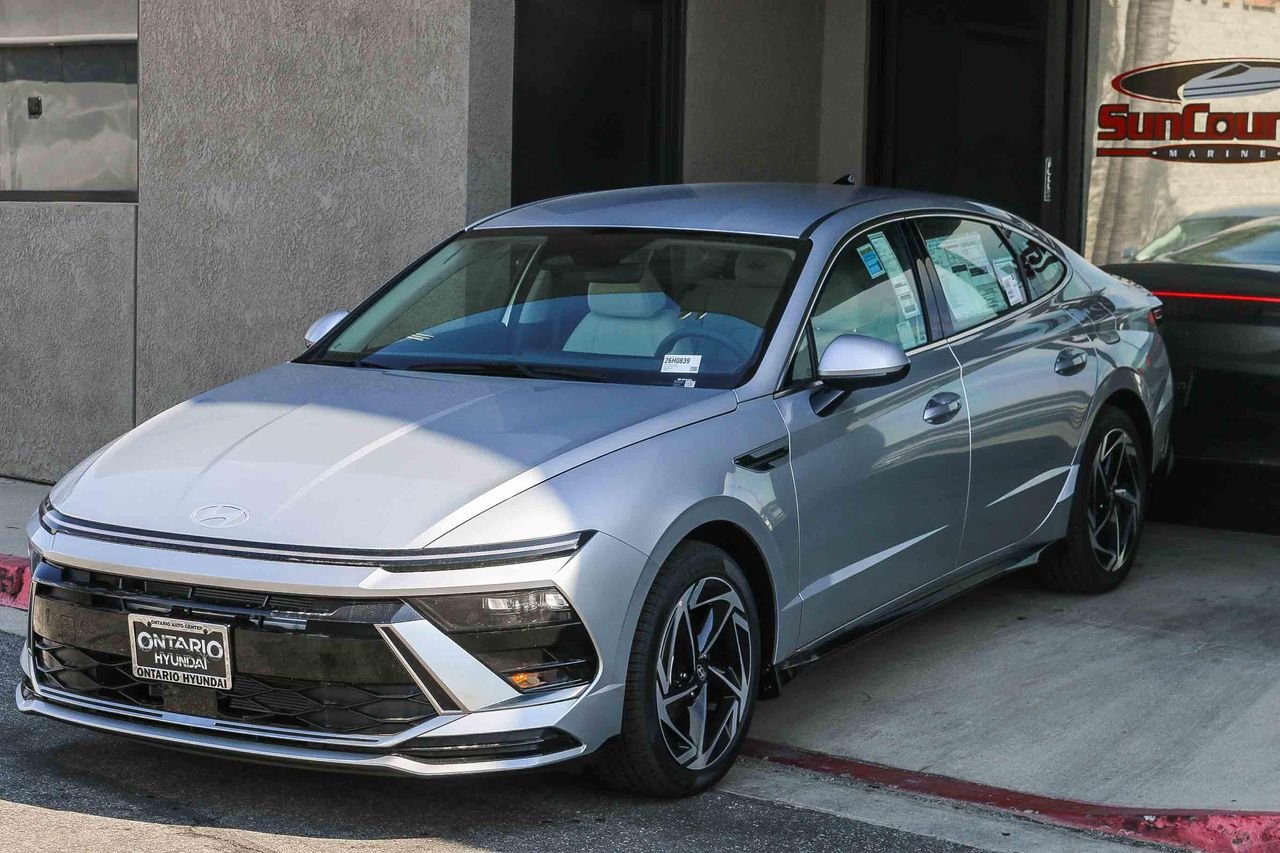 New 2026 Silver Hyundai SEL Sport image 31