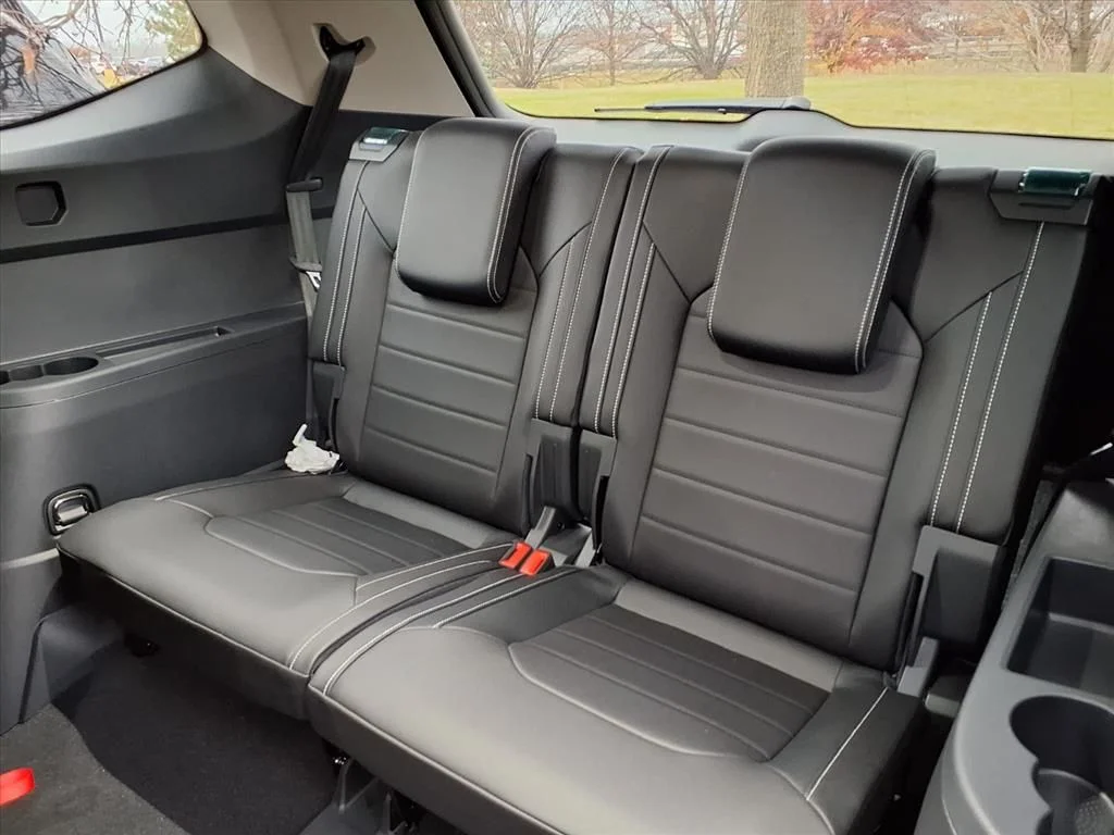 New 2026 Pure Gray Volkswagen 2.0T SEL image 13