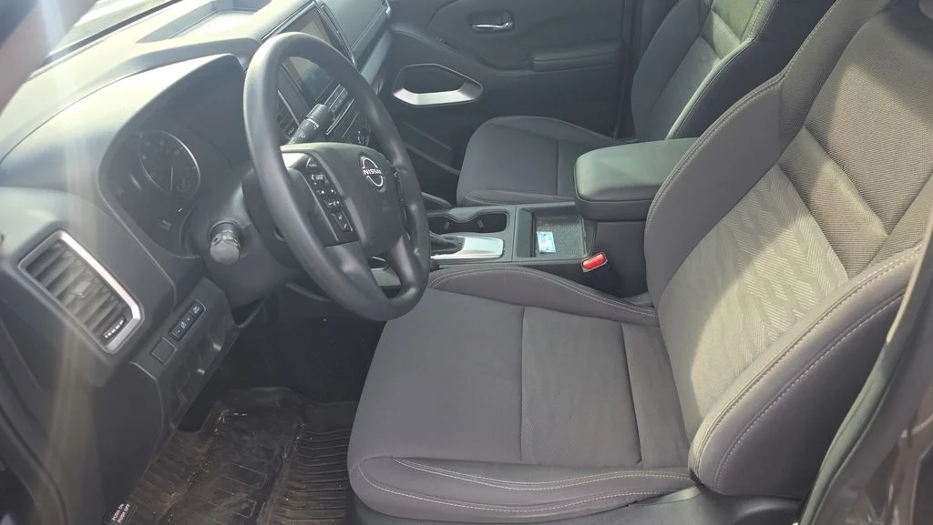 Used 2024 Gray Nissan SV image 15