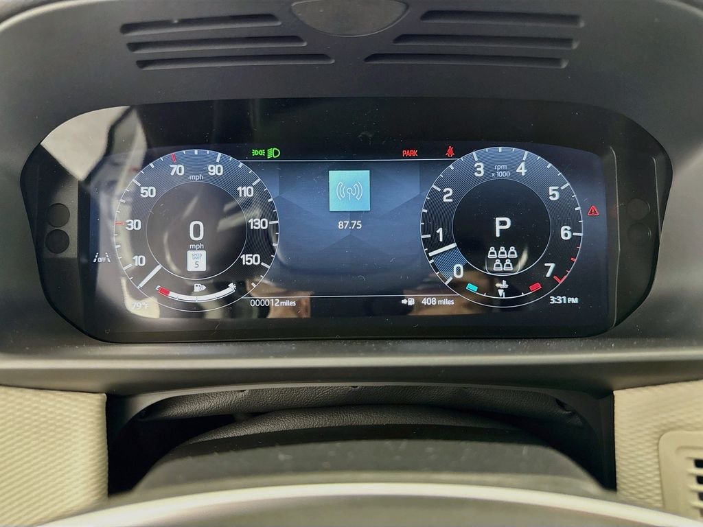 New 2026 Fuji White Land Rover Dynamic SE image 12