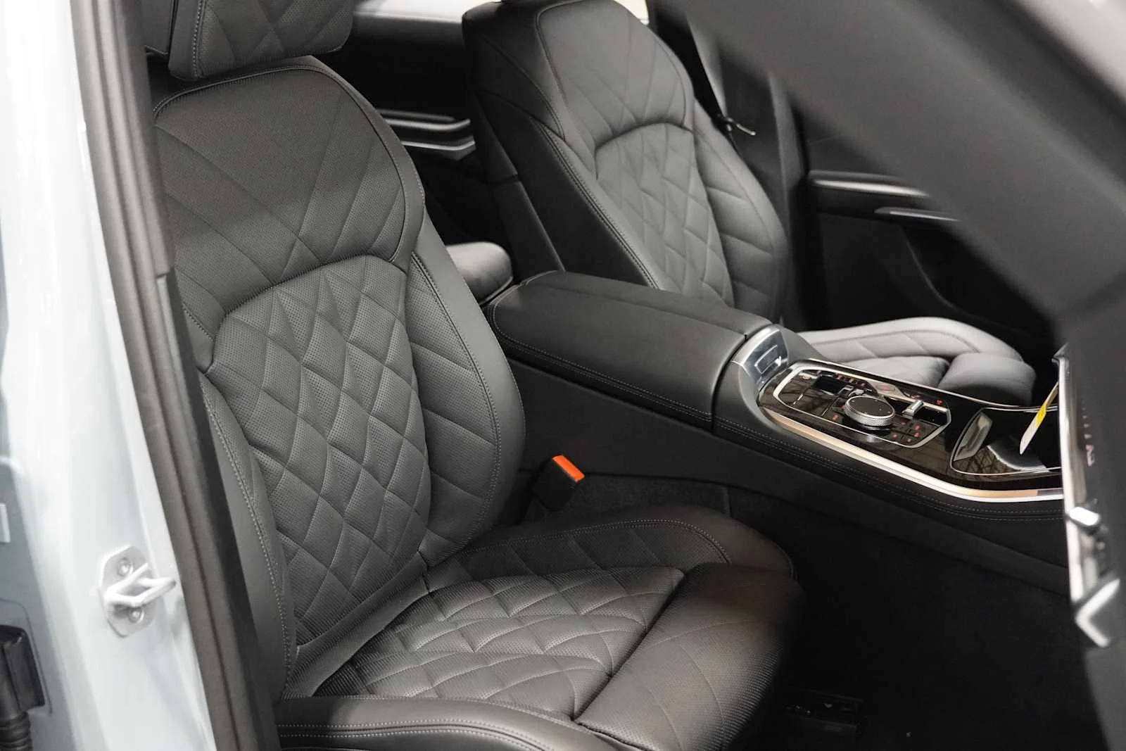 Used 2026 Brooklyn Grey Metallic BMW sDrive40i image 11