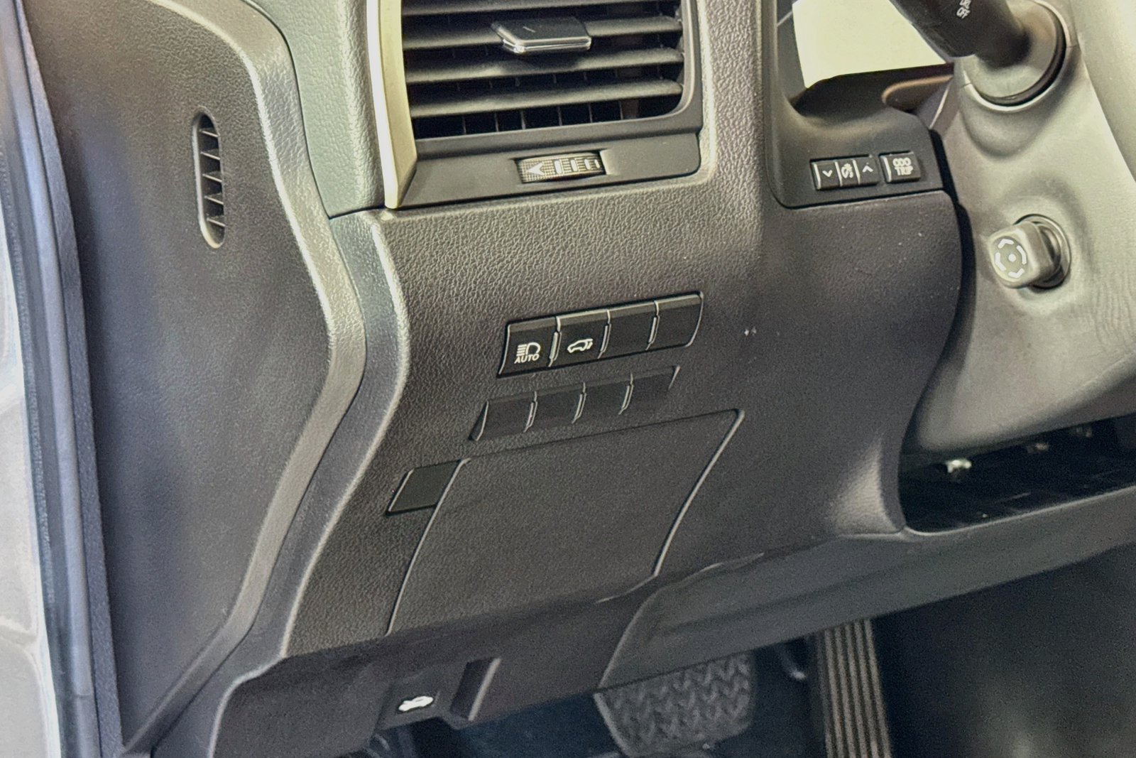 Used 2022 Atomic Silver Lexus RX 350 image 10