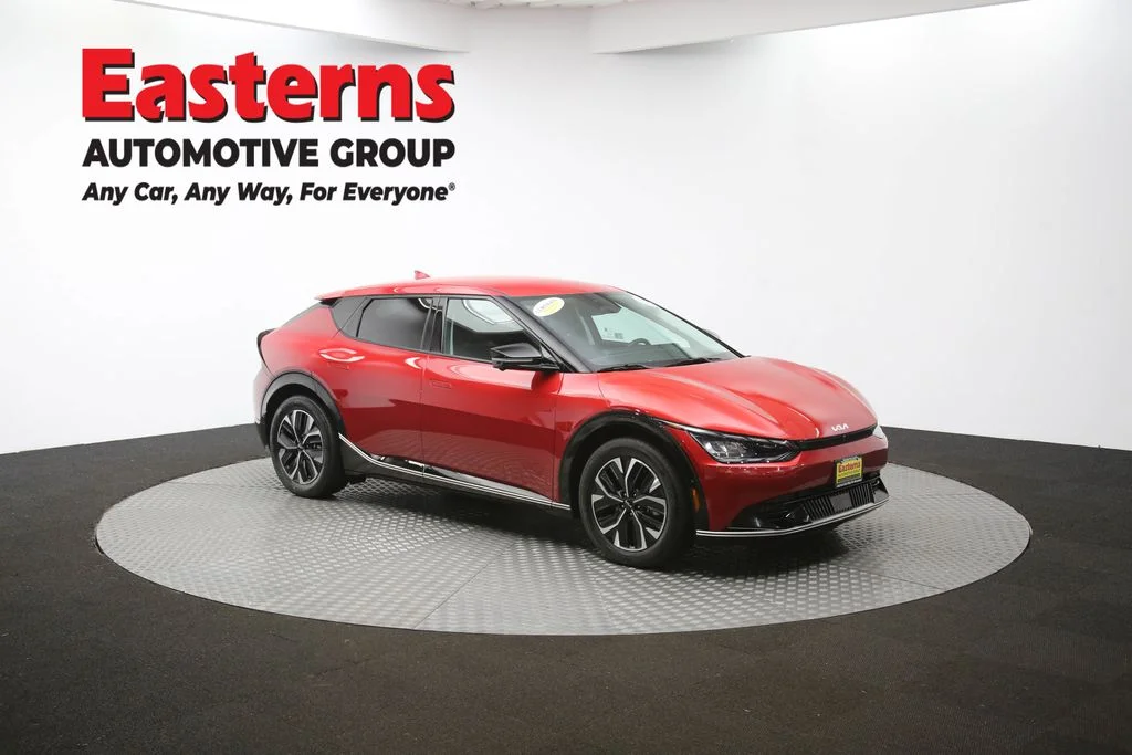 Used 2023 Red Kia Wind image 50