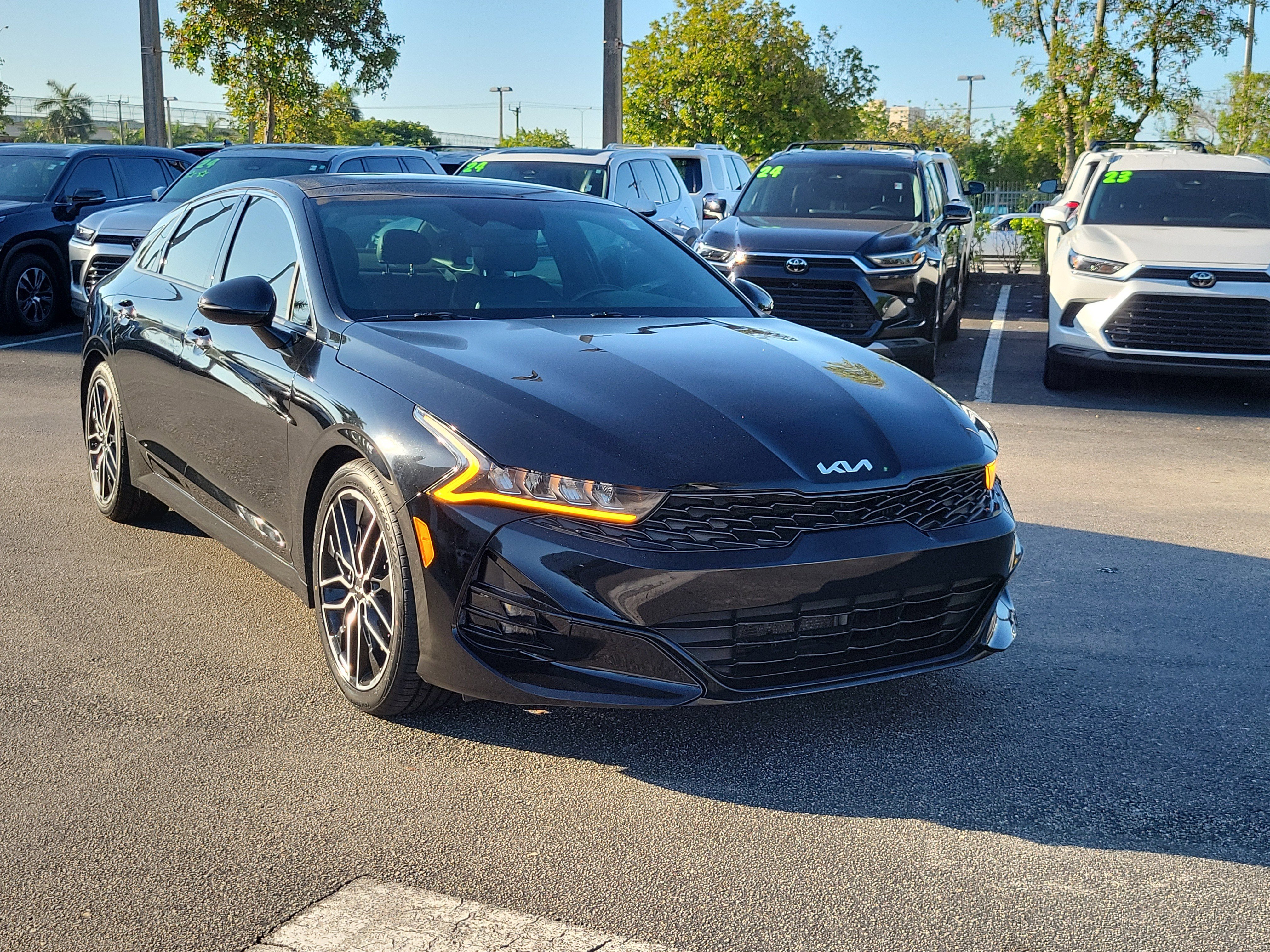 Used 2023 Ebony Black Kia GT image 3