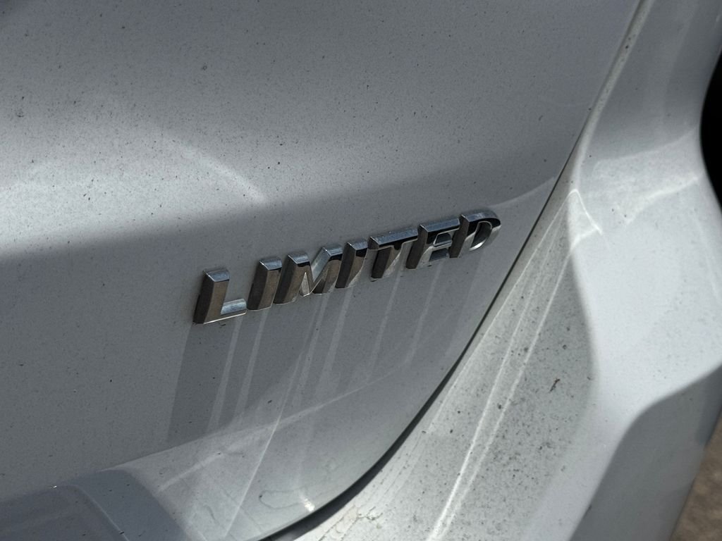 Used 2014 White Jeep Limited image 20