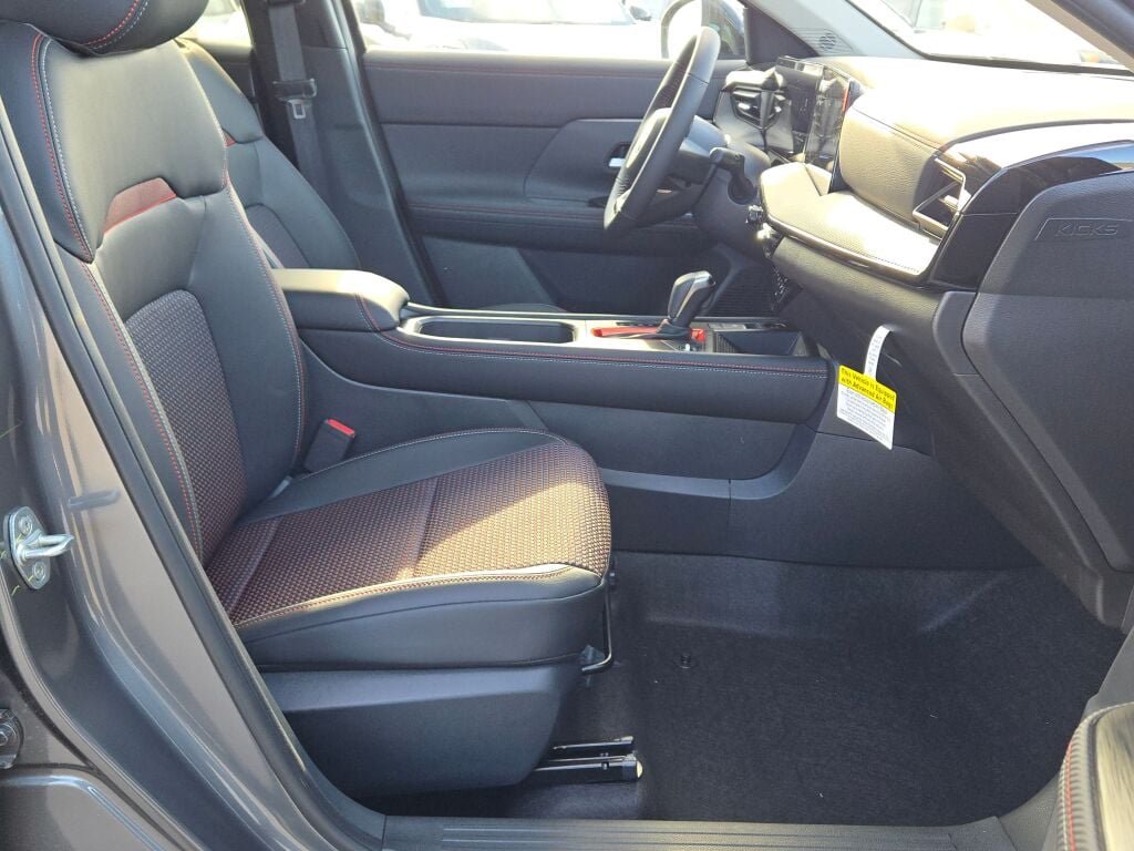 New 2026 Gray Nissan SR image 5