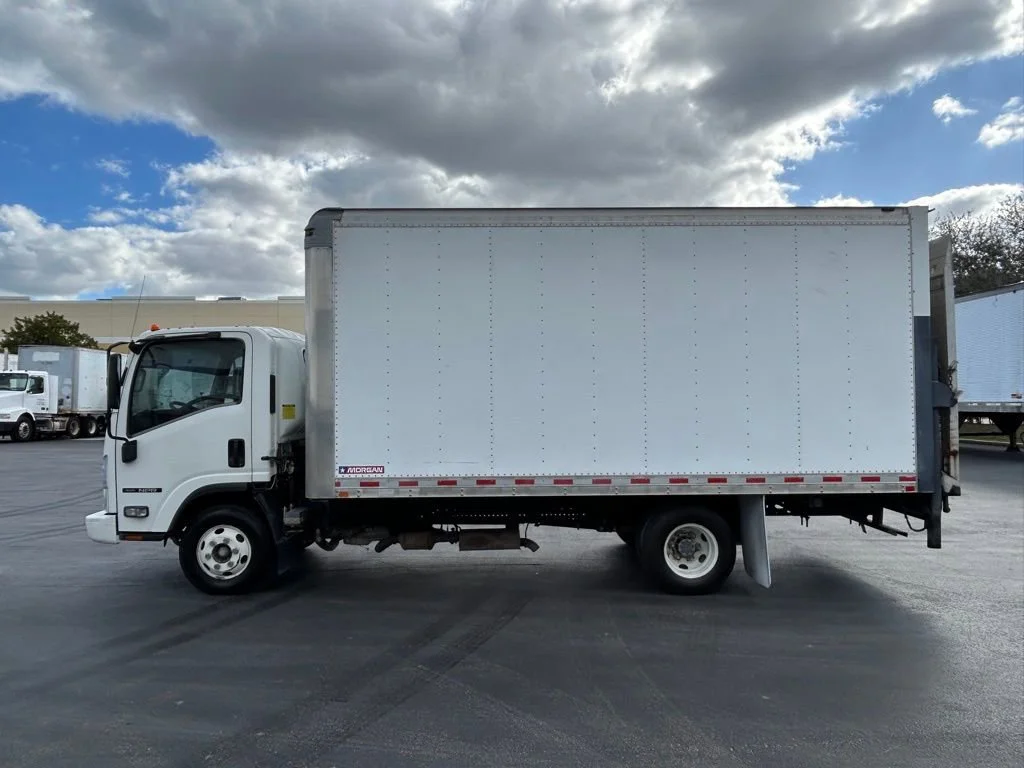 Used 2019 White OPEL NA image 8