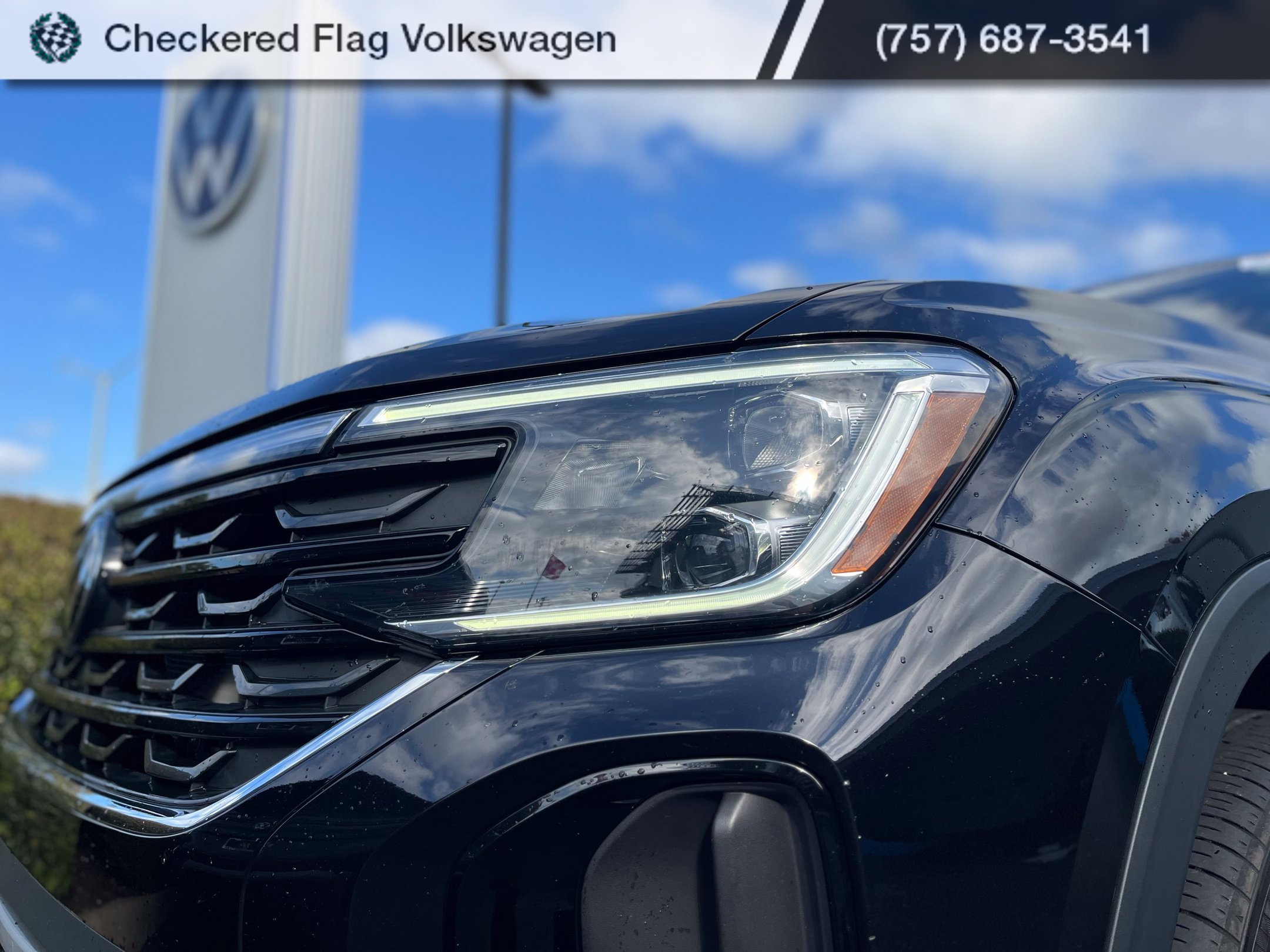 Used 2025 Deep Black Pearl Volkswagen 2.0T SE w/Technology image 11