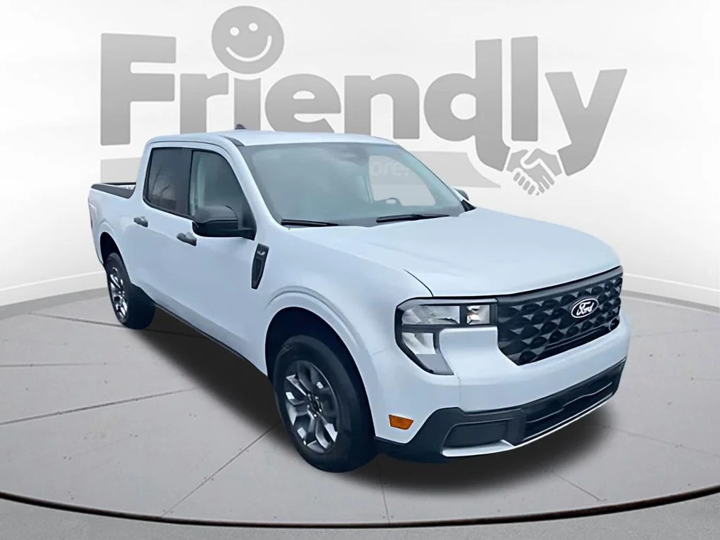 New 2026 Space White Metallic Ford XLT image 3