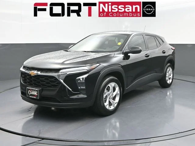 2025 Chevrolet Trax LS's photo