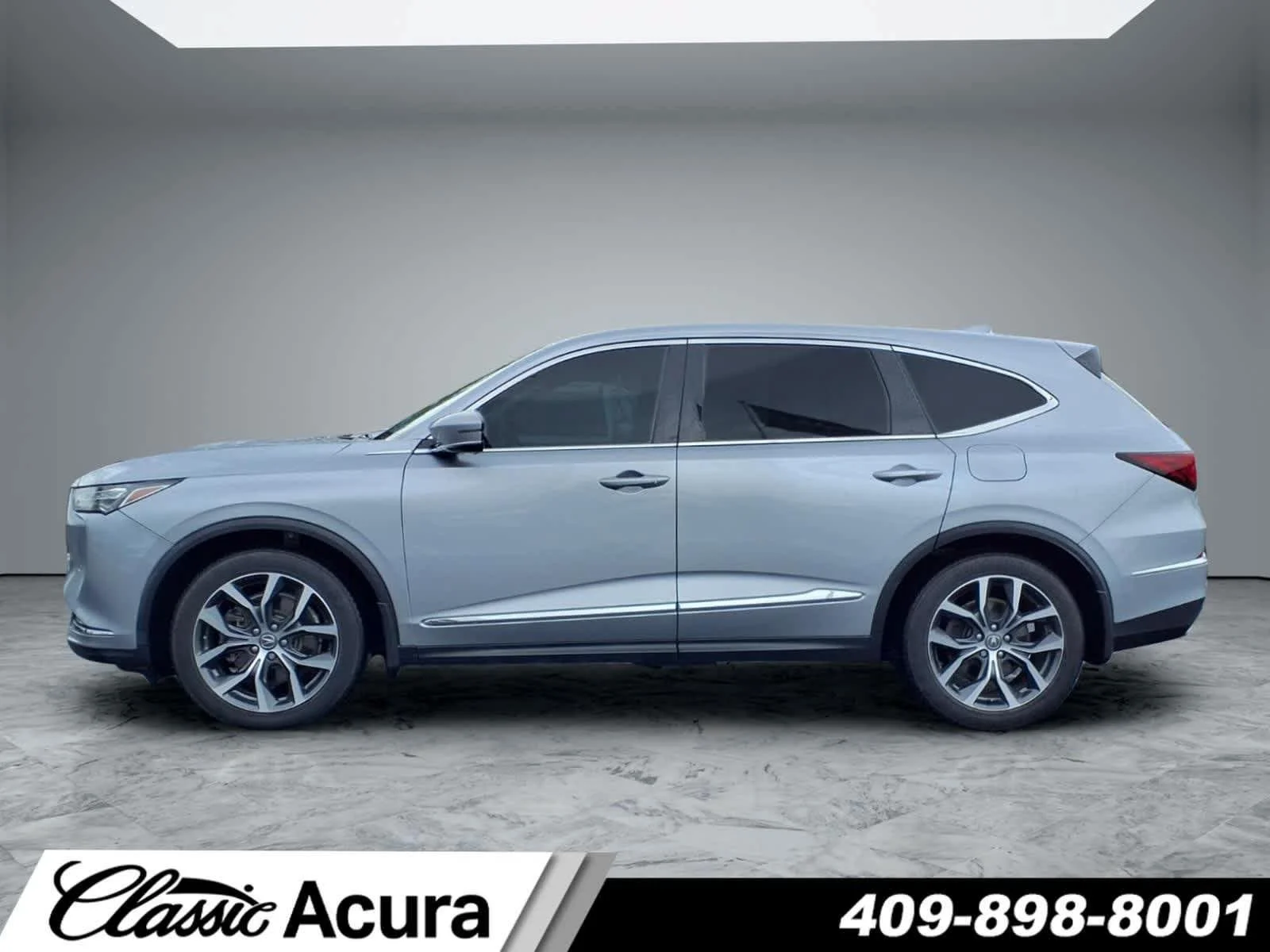Used 2023 Lunar Silver Metallic Acura FWD w/Technology Package image 32