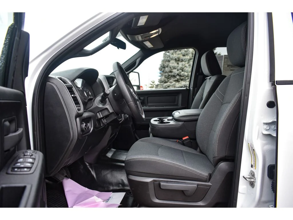 New 2024 Bright White Clear-Coat Exterior Paint RAM Tradesman image 12