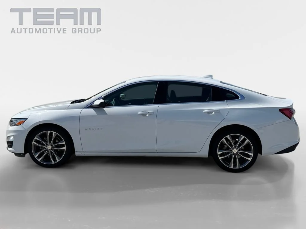 Used 2024 Summit White Chevrolet 2LT image 4
