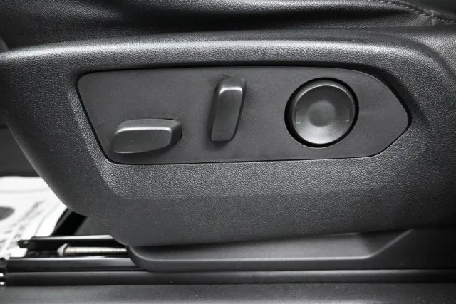 Used 2022 BLACK Chevrolet LT Trail Boss image 11
