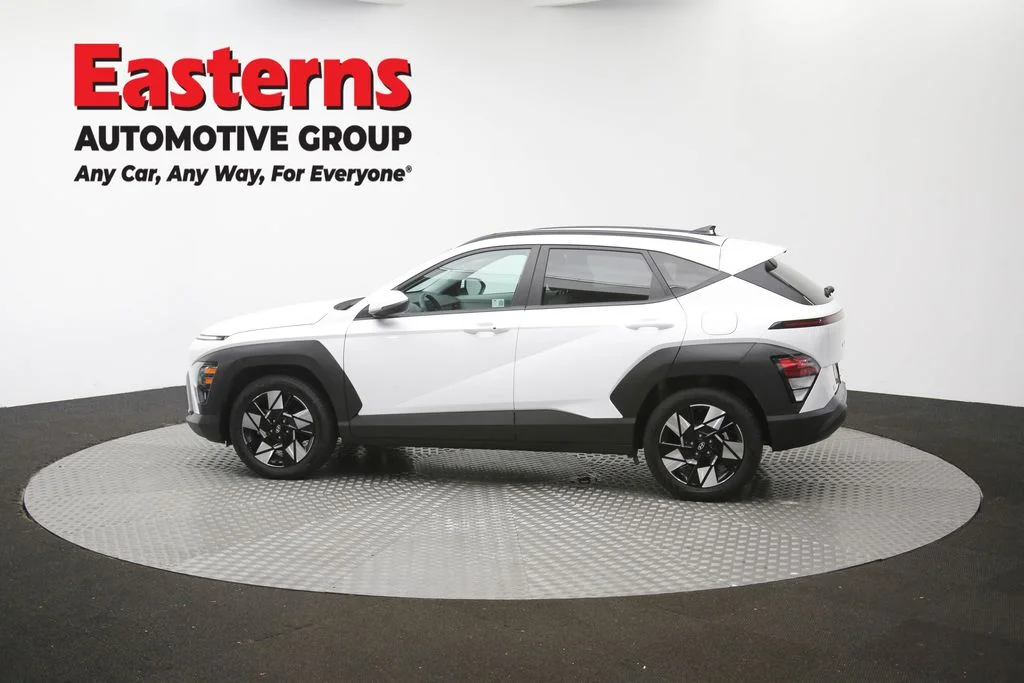 Used 2024 White Hyundai SEL image 60