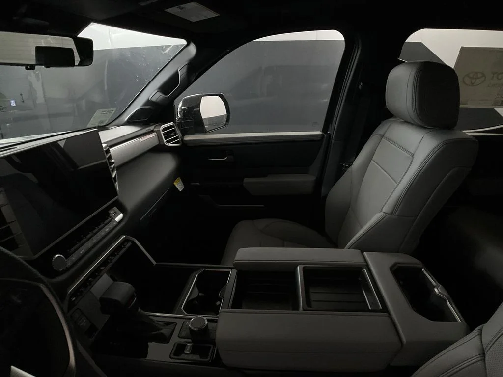 2026 Toyota Tundra Limited - Photo 31