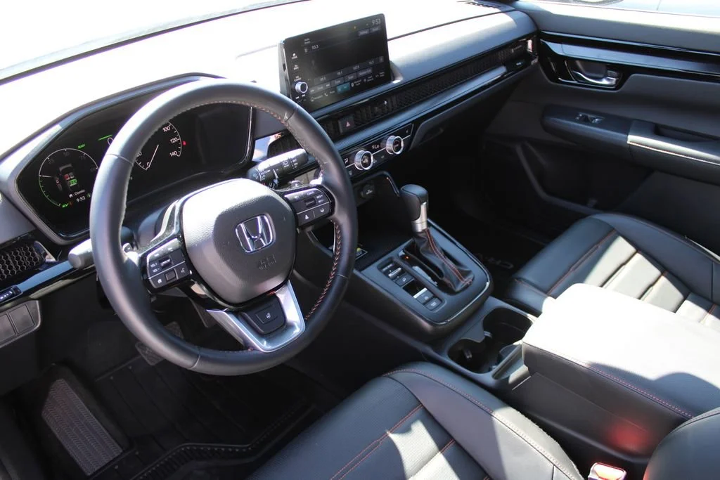 2025 Honda CR-V Sport Touring - Photo 37