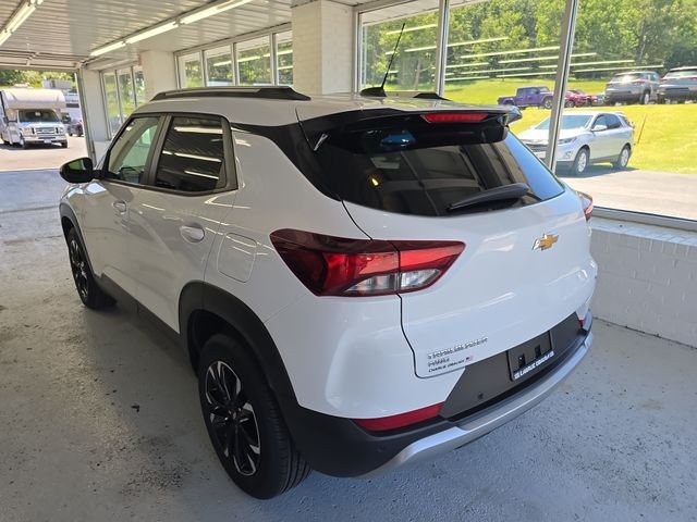 Used 2021 White Chevrolet LT image 3