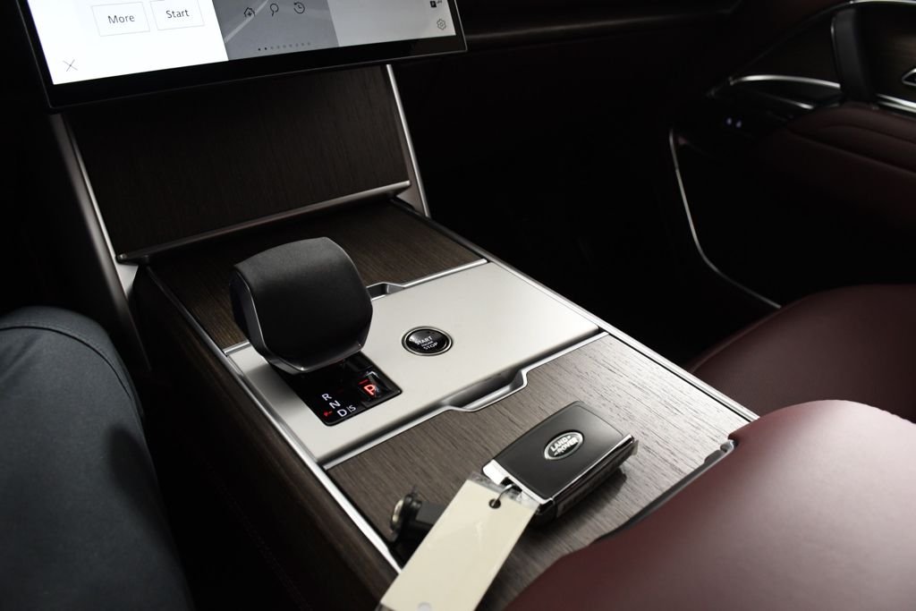 2026 Land Rover Range Rover SE - Photo 31