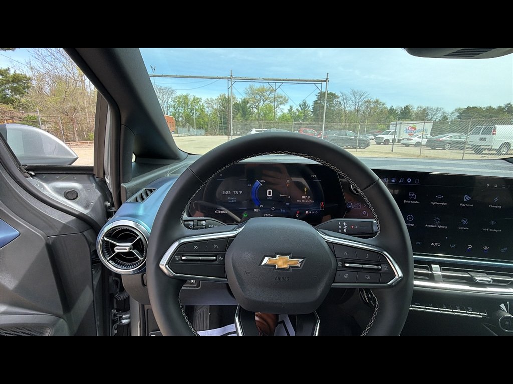 2026 Chevrolet Equinox EV 2LT - Photo 11