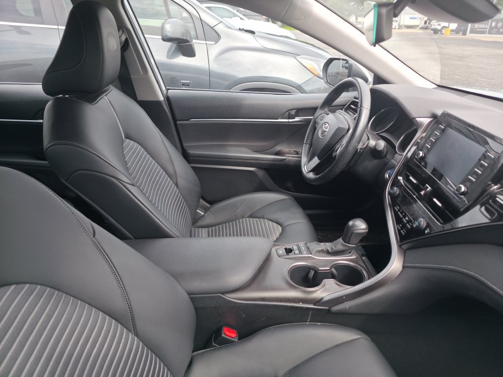 Used 2022 Celestial Silver Metallic Toyota SE image 5