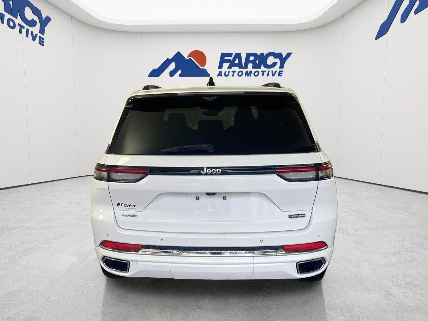 Used 2023 Bright White Clearcoat Jeep Overland image 24
