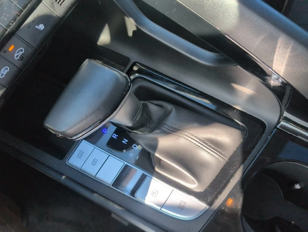 Certified Used 2025 Blue Hyundai SEL Convenience image 32