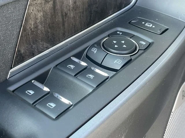 New 2026 Avalanche Ford F-250® Lariat® image 10