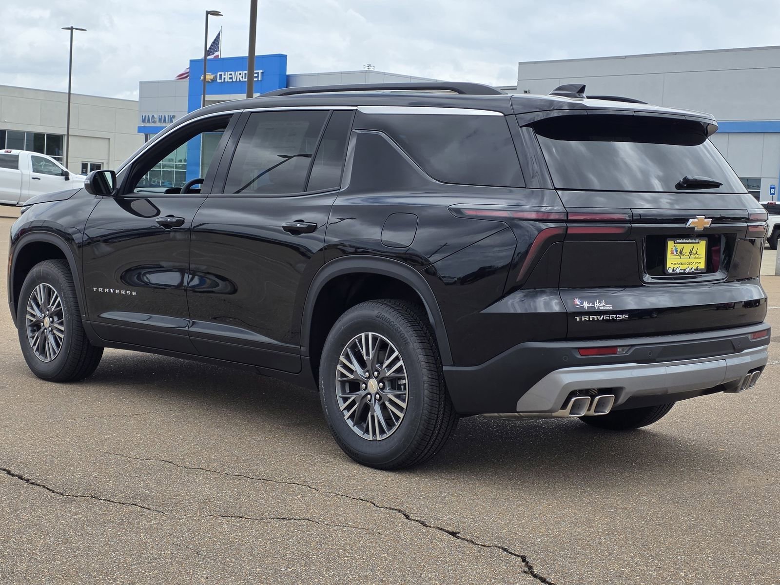 New 2026 Mosaic Black Metallic Chevrolet LT image 7